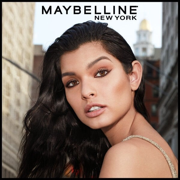 Maybelline New York Kirpik Sansasyonel Yelpaze Etkili Suya Dayanıklı Siyah Maskara